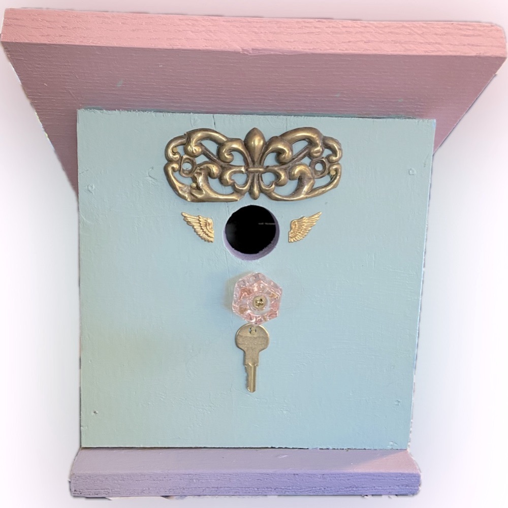 Handmade BIRDHOUSE! Outdoor/Indoor *functional,  Vintage embellishments NEW!